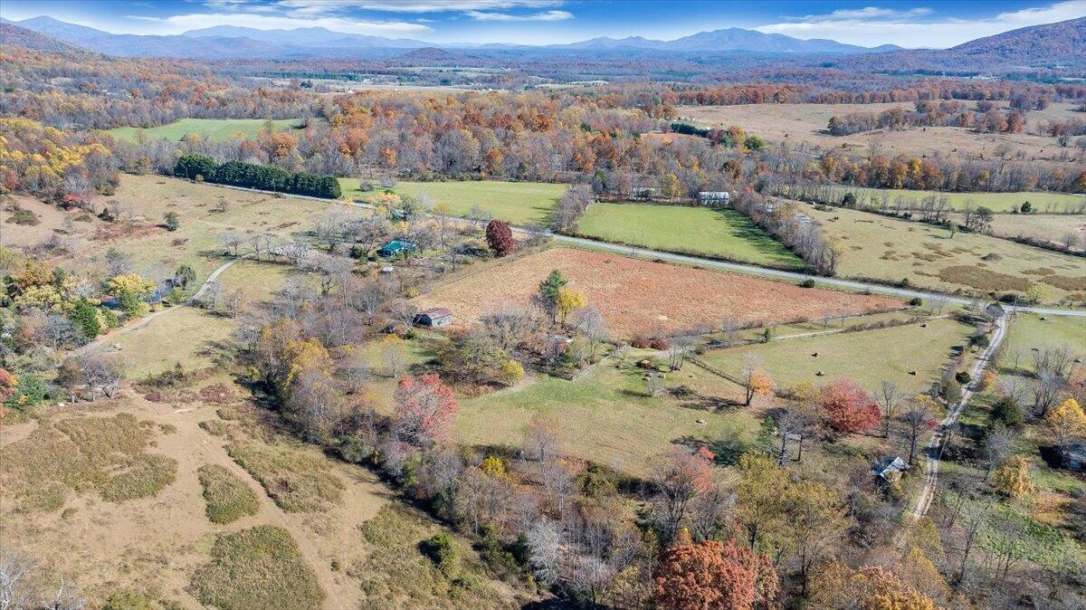 1001 RICHIE FARM LN - Photo 56