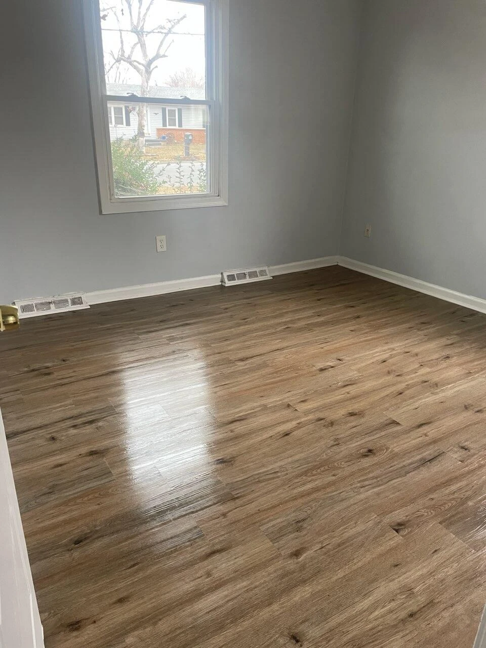 1525 Gordon AVE SE - Photo 2