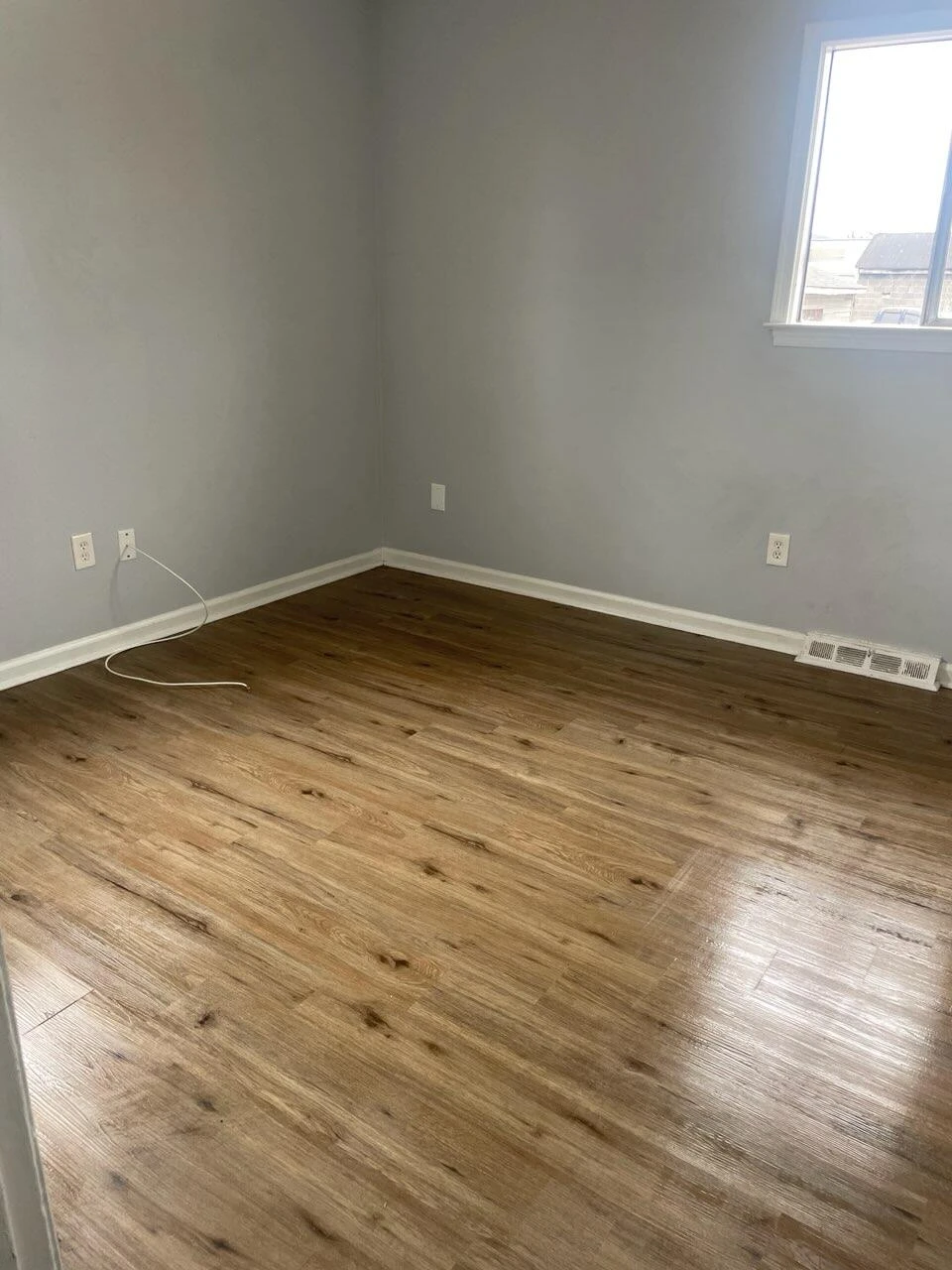 1525 Gordon AVE SE - Photo 3
