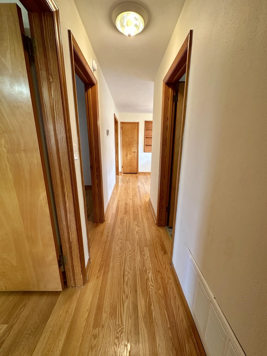 525 Elden AVE - Photo 22