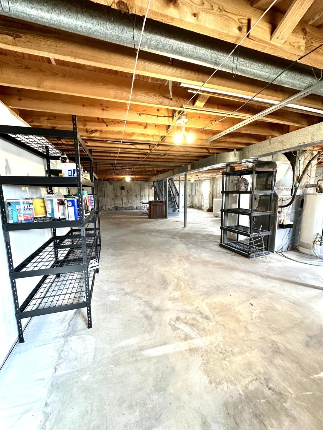 525 Elden AVE - Photo 29