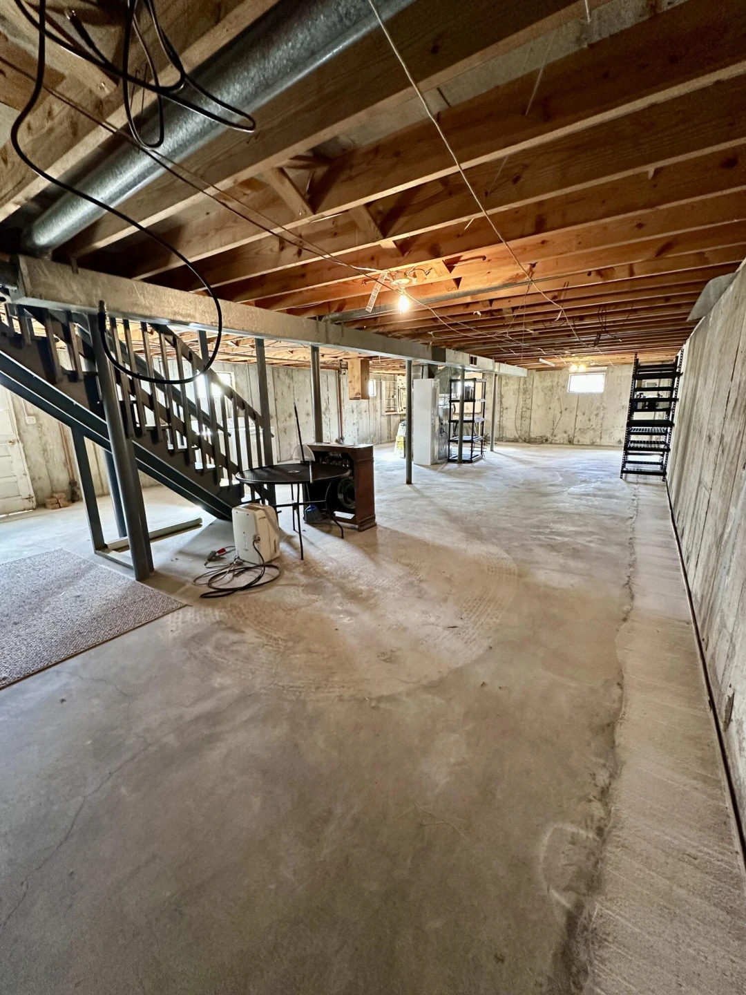 525 Elden AVE - Photo 30