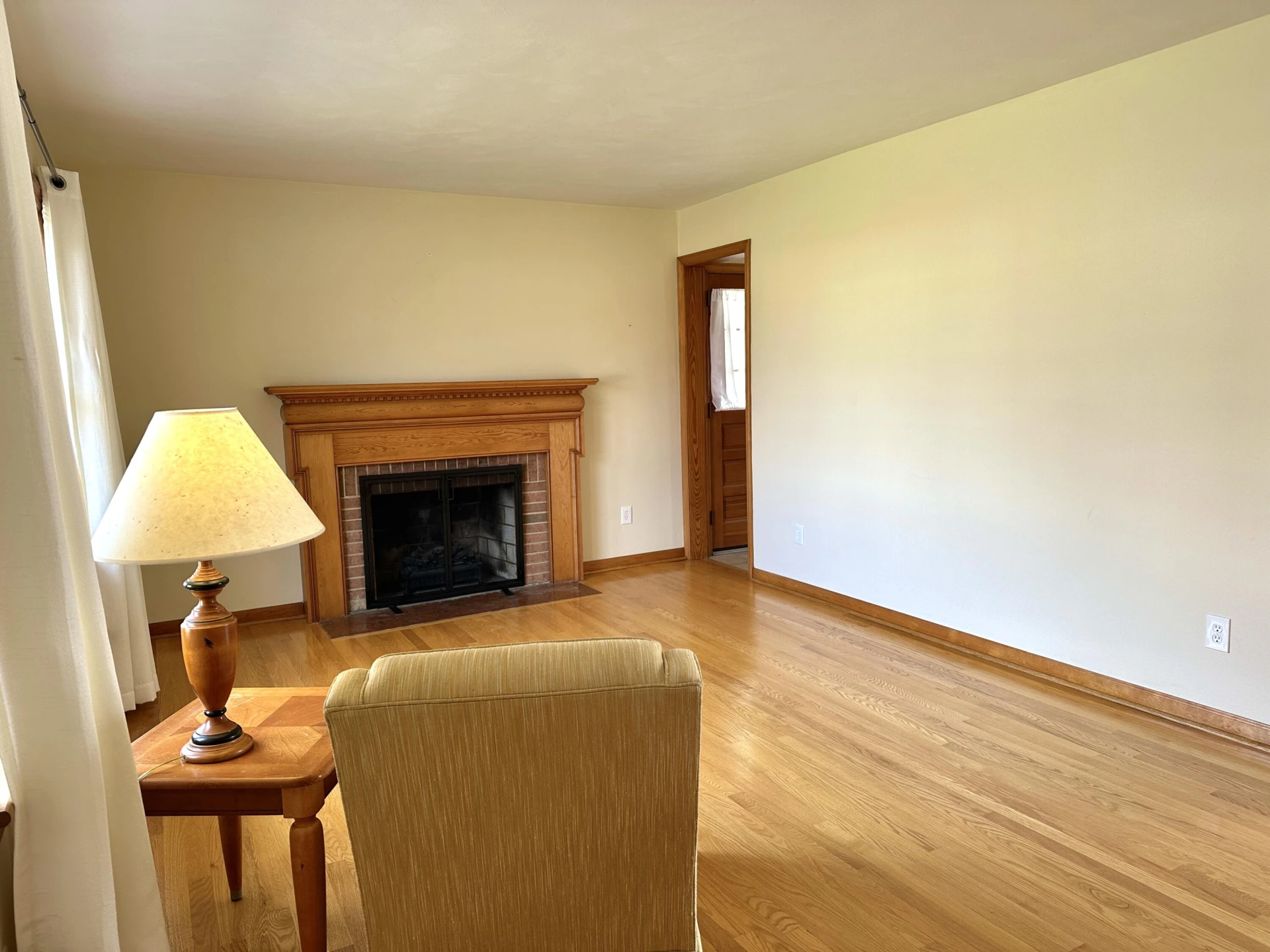 525 Elden AVE - Photo 14