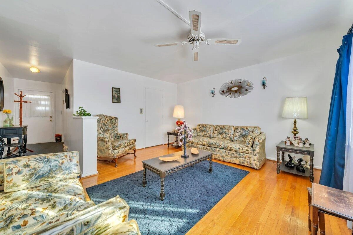 3858 Long Meadow AVE NW - Photo 4