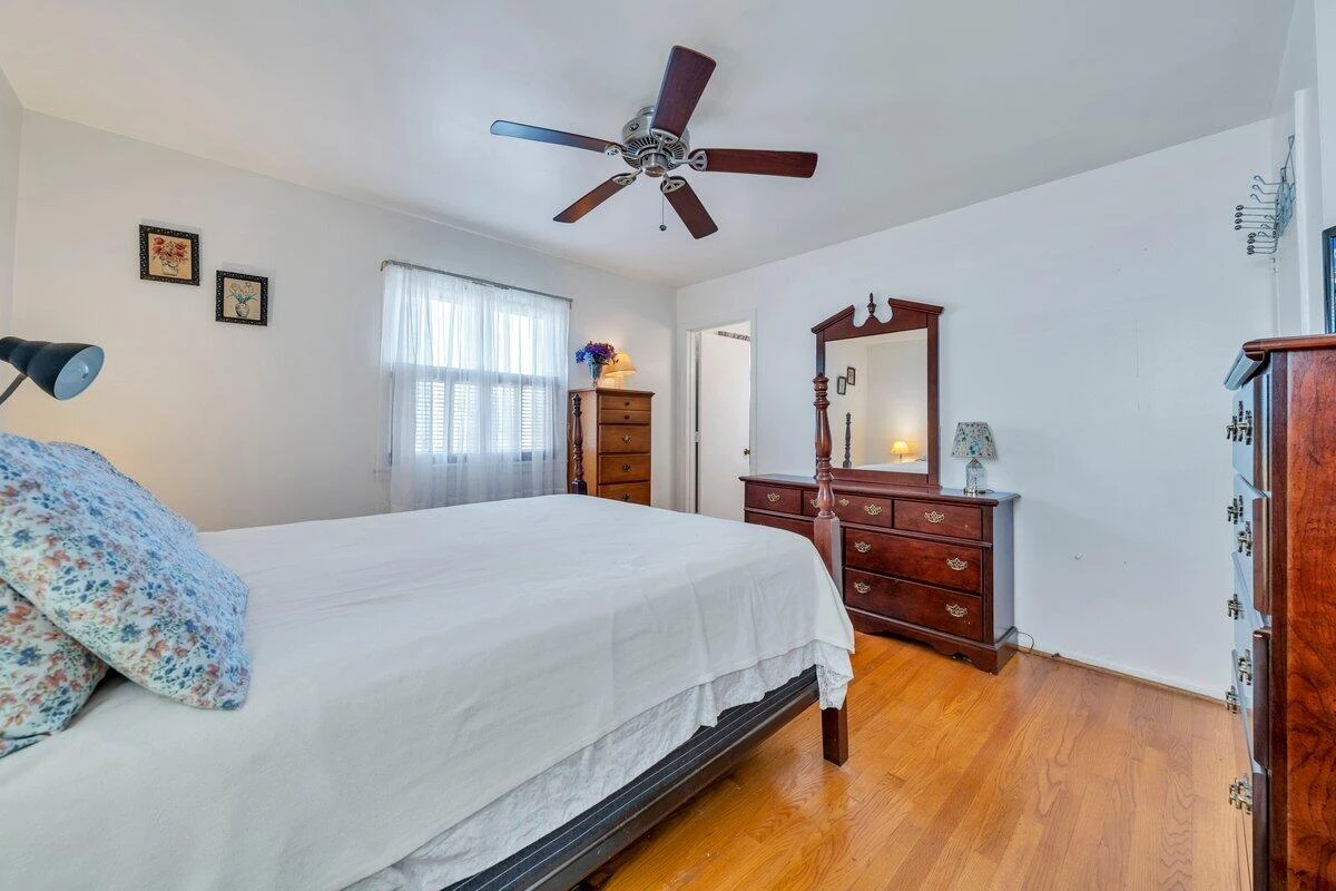 3858 Long Meadow AVE NW - Photo 6