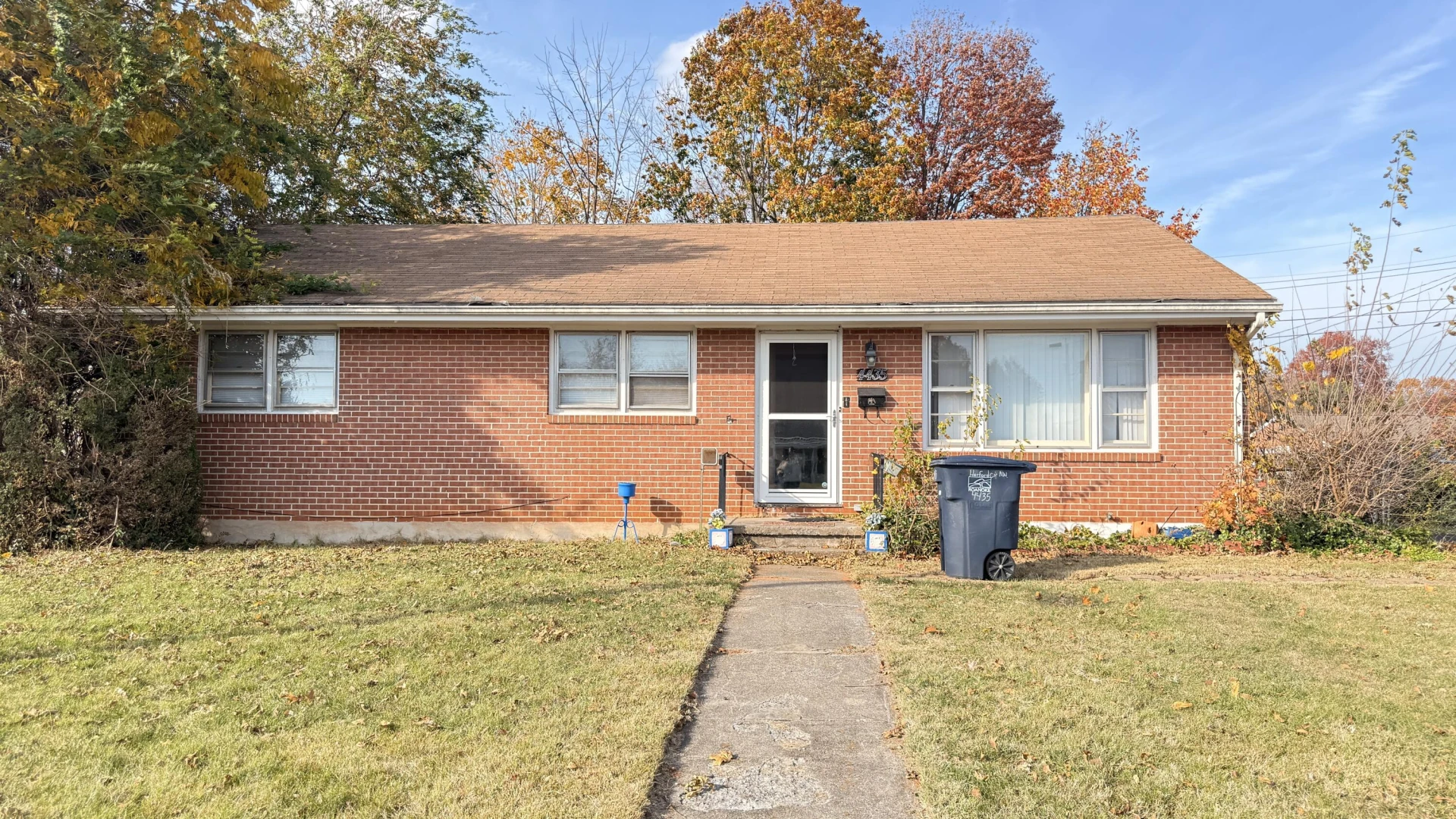 4435 Harford CIR NW