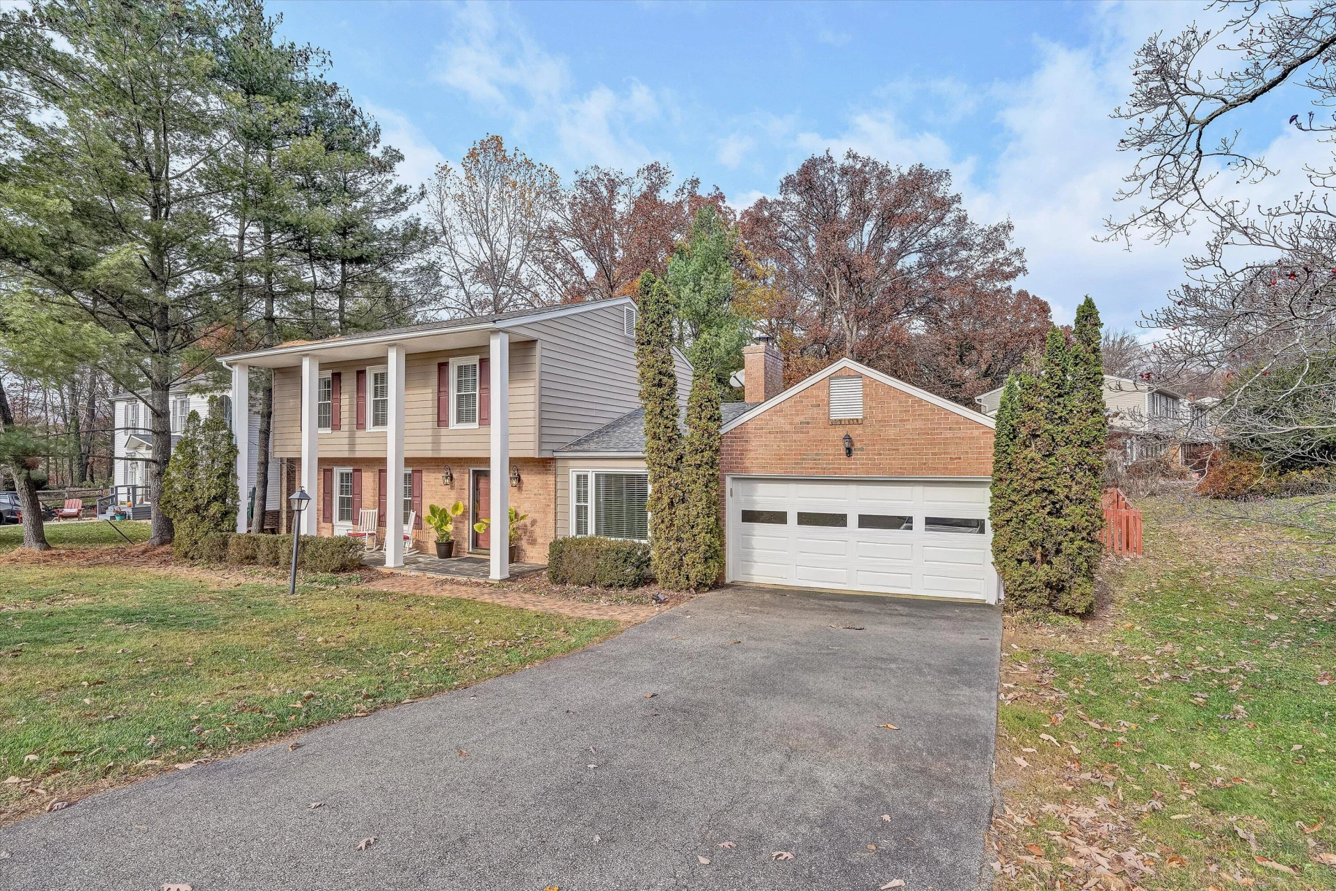 4119 Blue Jay CIR - Photo 3