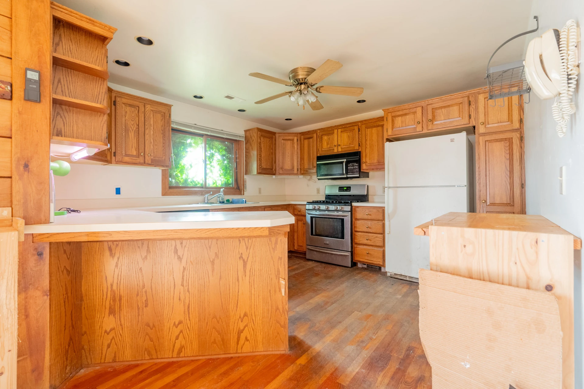528 Falling Branch RD NW - Photo 24