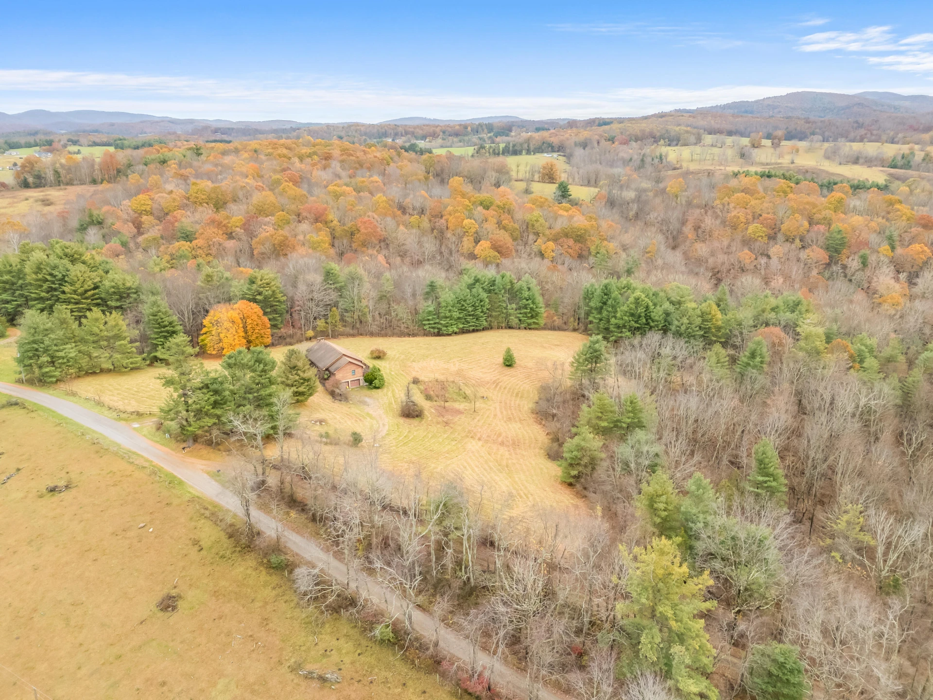 528 Falling Branch RD NW - Photo 89