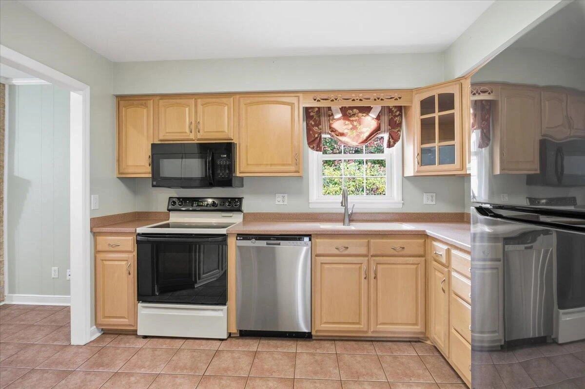 3307 Longhorn RD - Photo 15