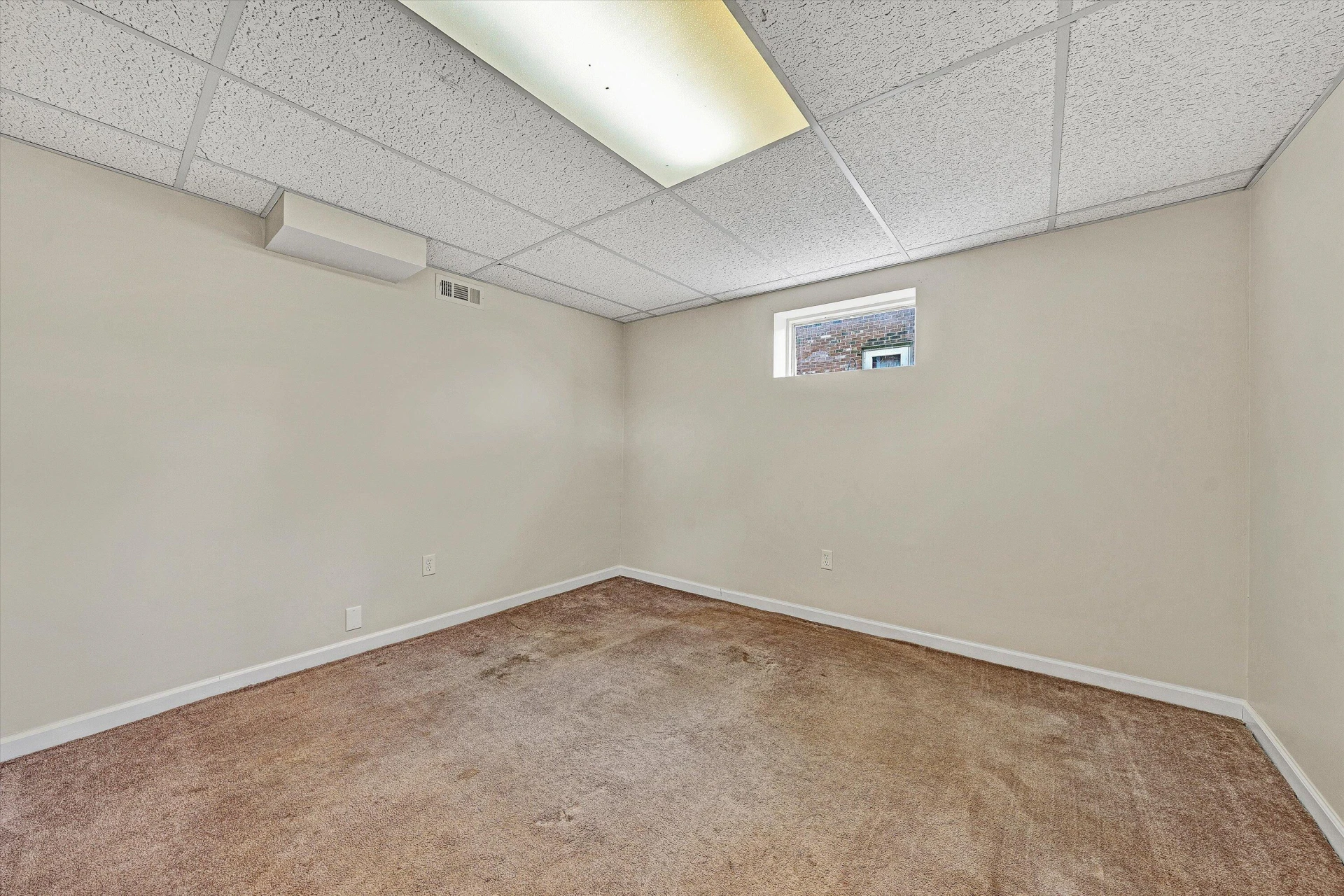 2850 Archer CIR - Photo 18