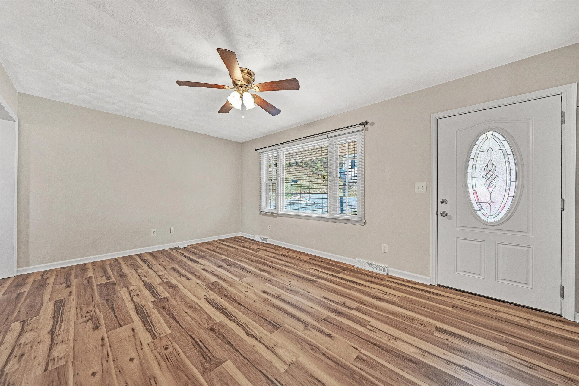 2850 Archer CIR - Photo 26