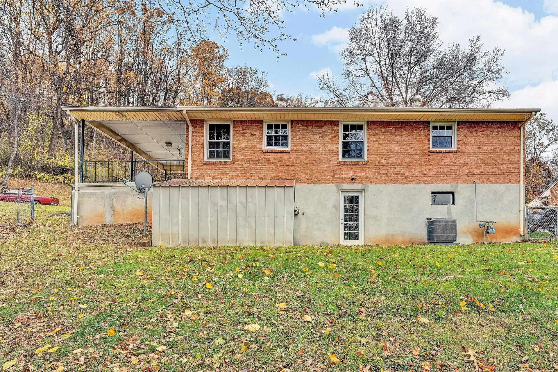 2850 Archer CIR - Photo 39