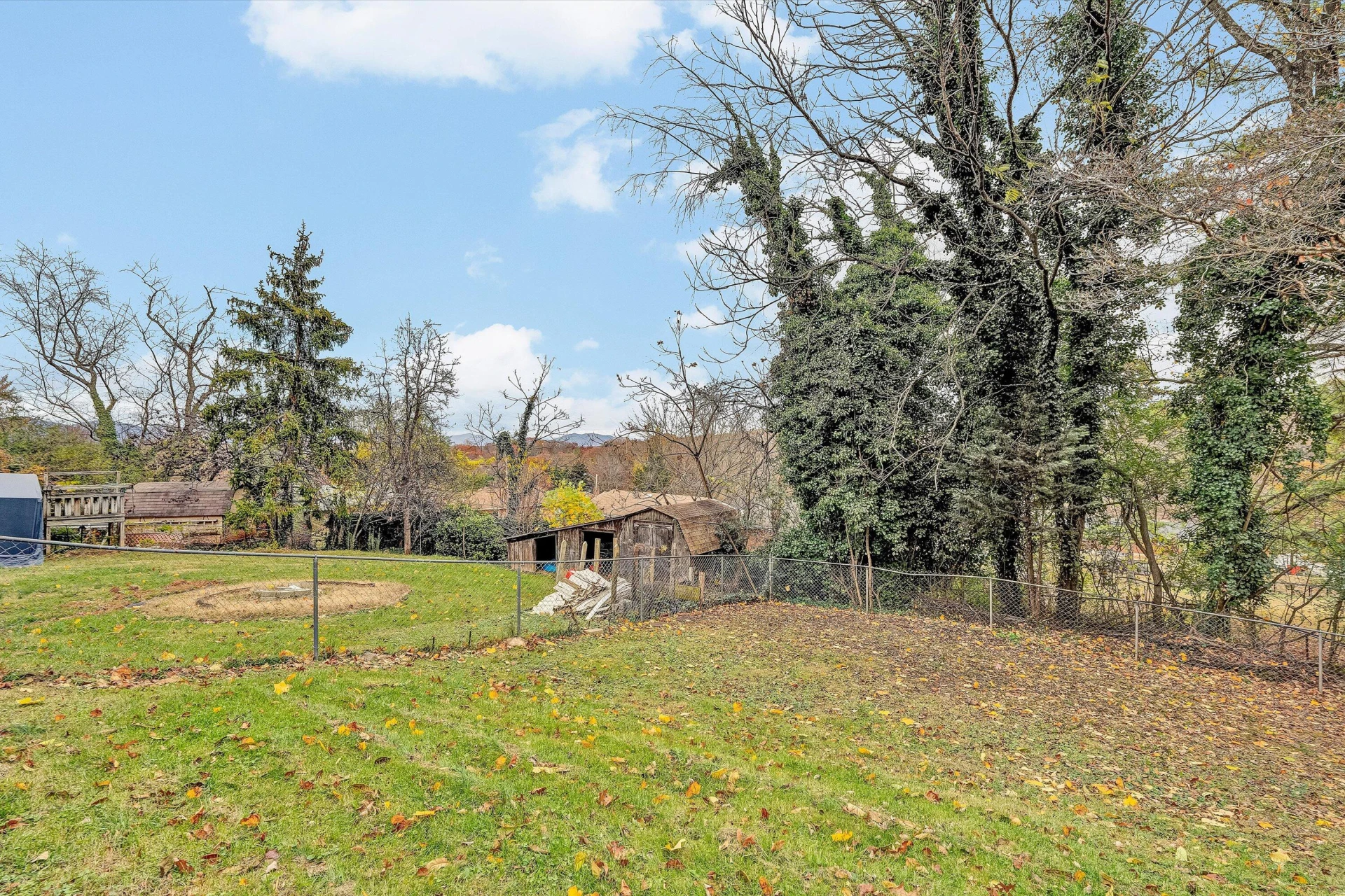 2850 Archer CIR - Photo 41