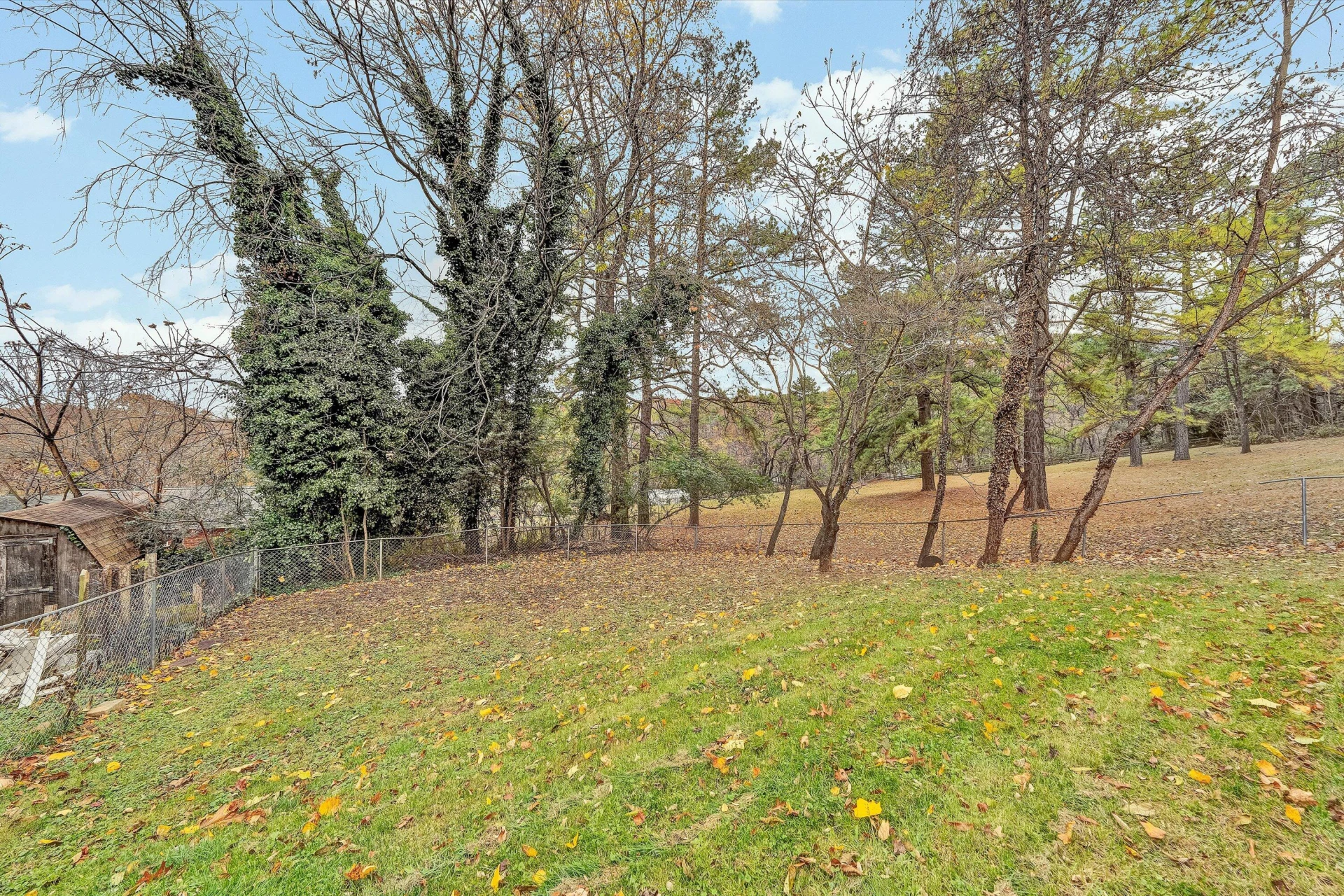 2850 Archer CIR - Photo 42