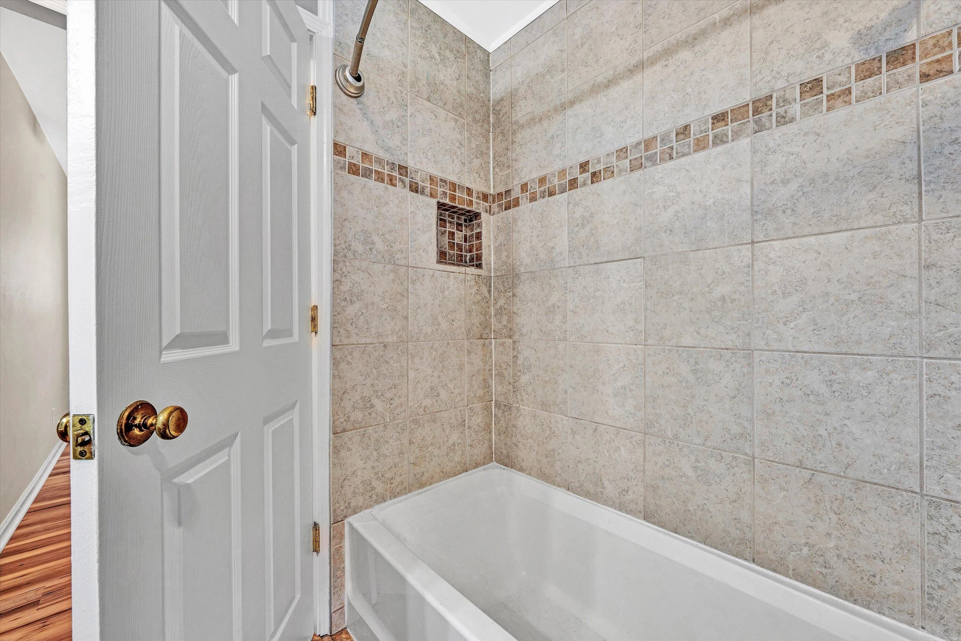 2850 Archer CIR - Photo 11