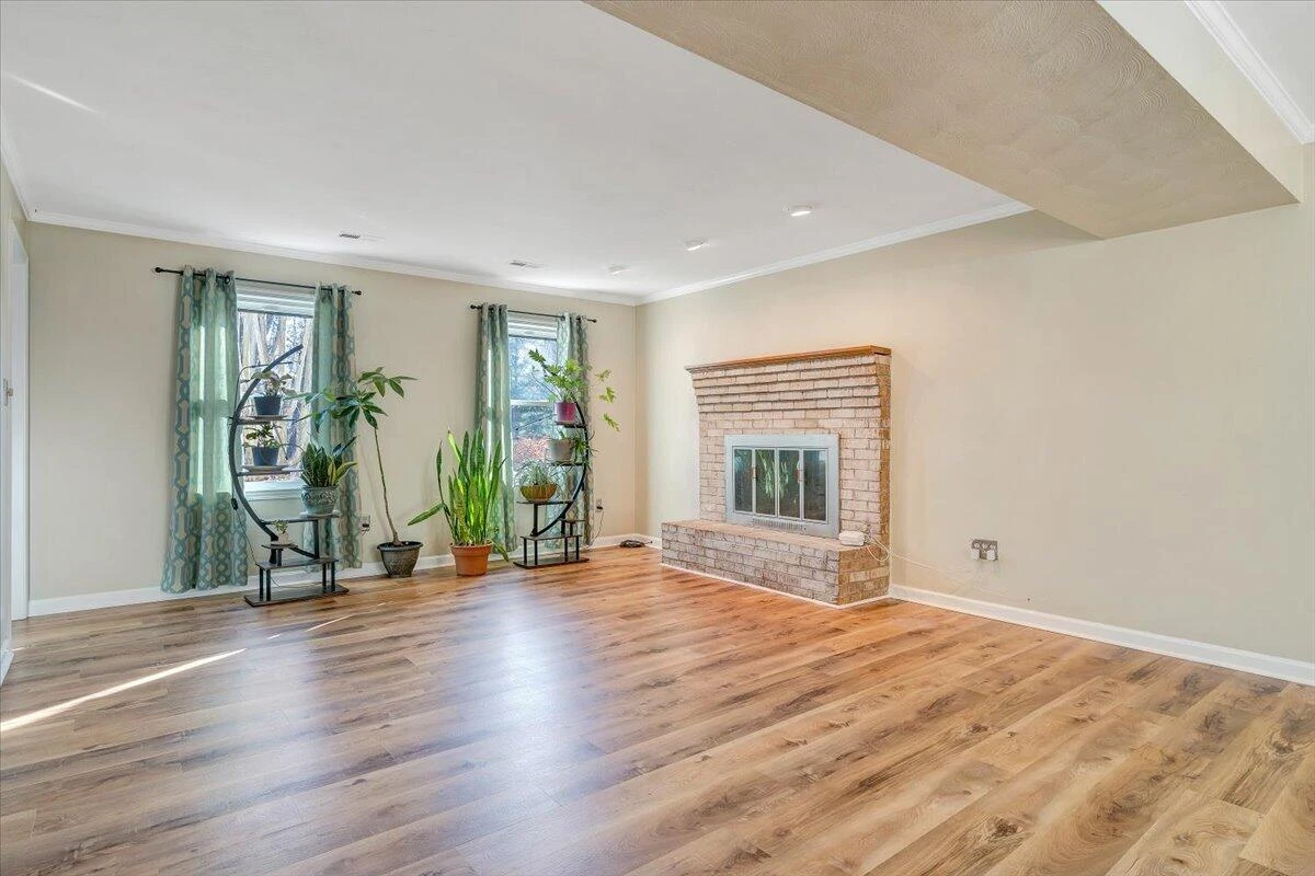 5625 North Lake DR - Photo 17