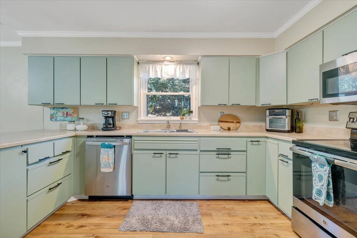 5625 North Lake DR - Photo 20