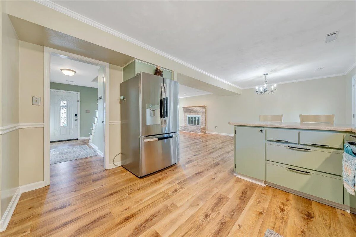 5625 North Lake DR - Photo 22