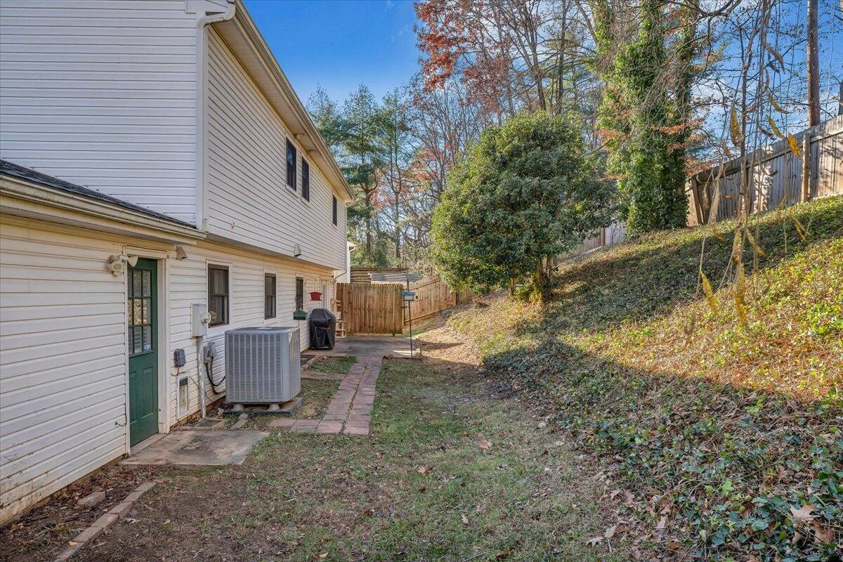 5625 North Lake DR - Photo 38