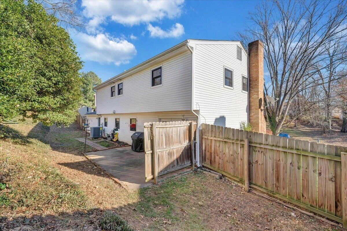 5625 North Lake DR - Photo 41