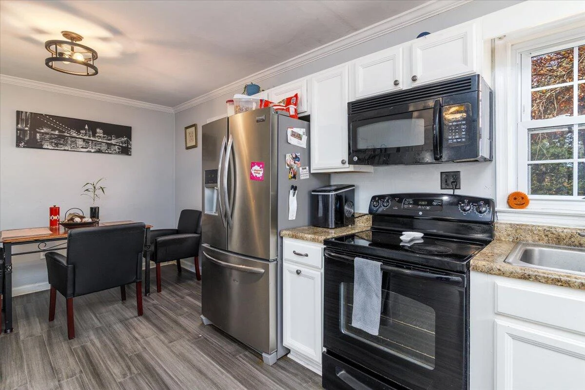 4913 Lantern ST - Photo 13