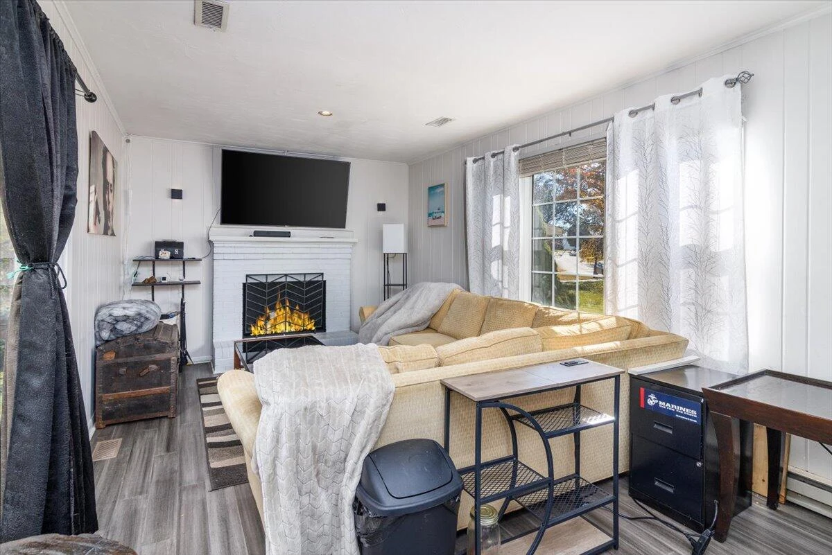 4913 Lantern ST - Photo 18