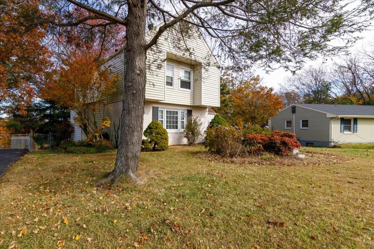 4913 Lantern ST - Photo 4