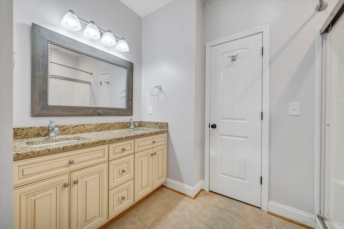1196 Cardiff CT - Photo 19