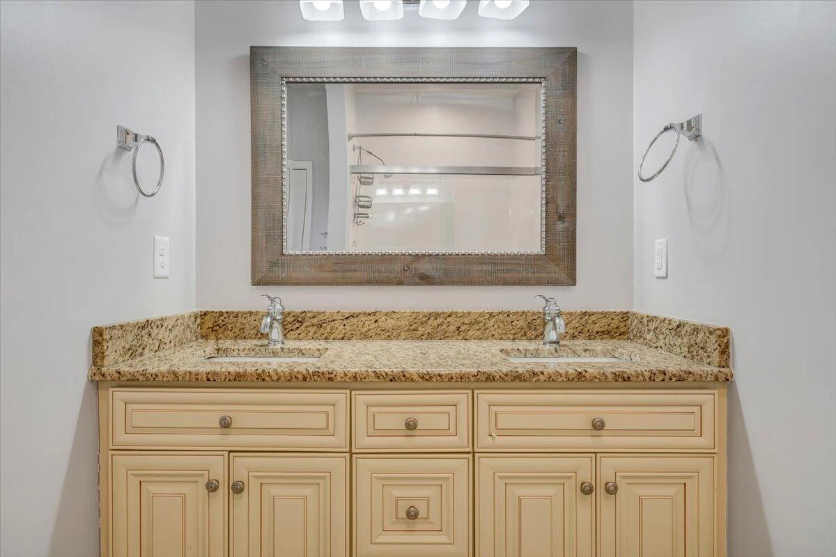1196 Cardiff CT - Photo 22