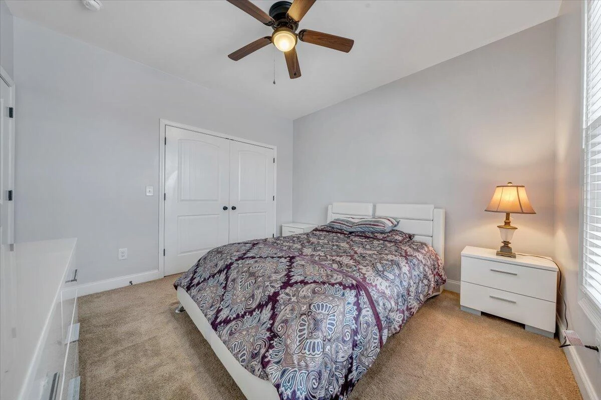 1196 Cardiff CT - Photo 24