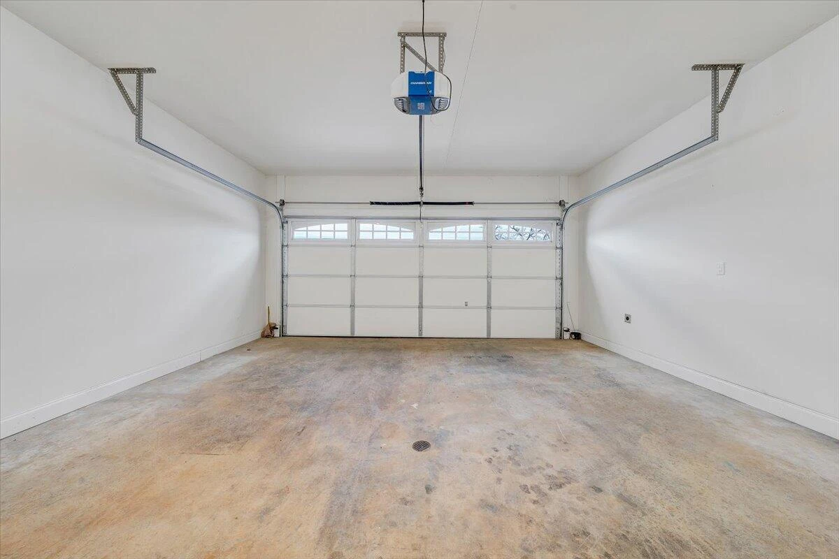 1196 Cardiff CT - Photo 28