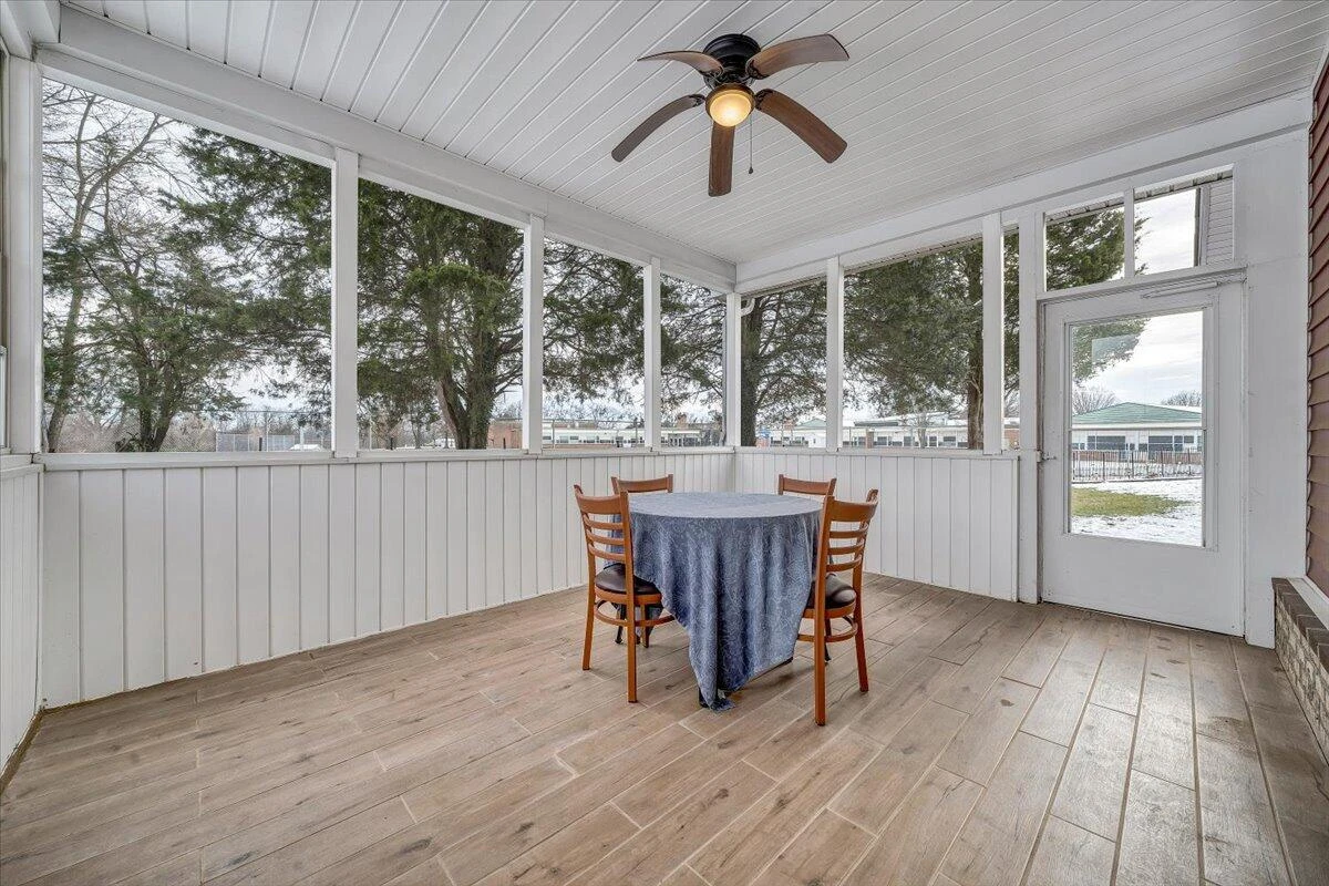 1196 Cardiff CT - Photo 29