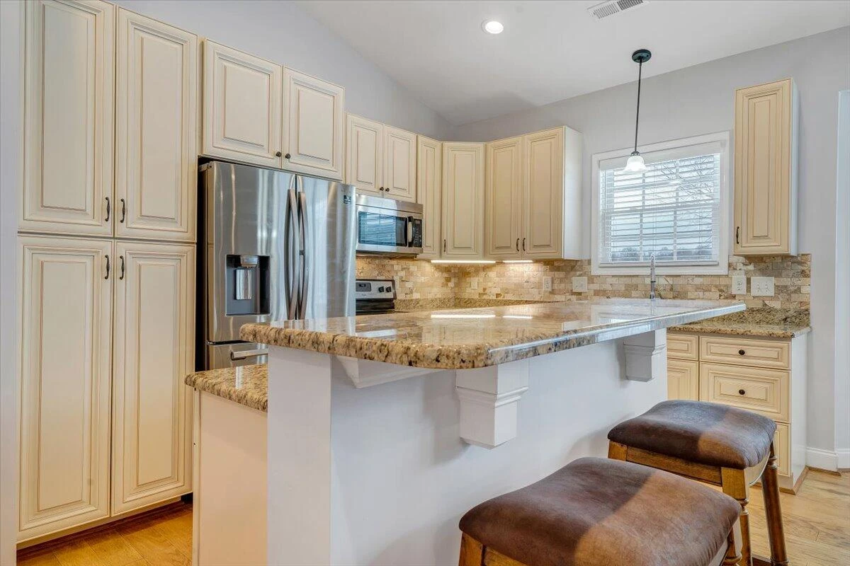 1196 Cardiff CT - Photo 5