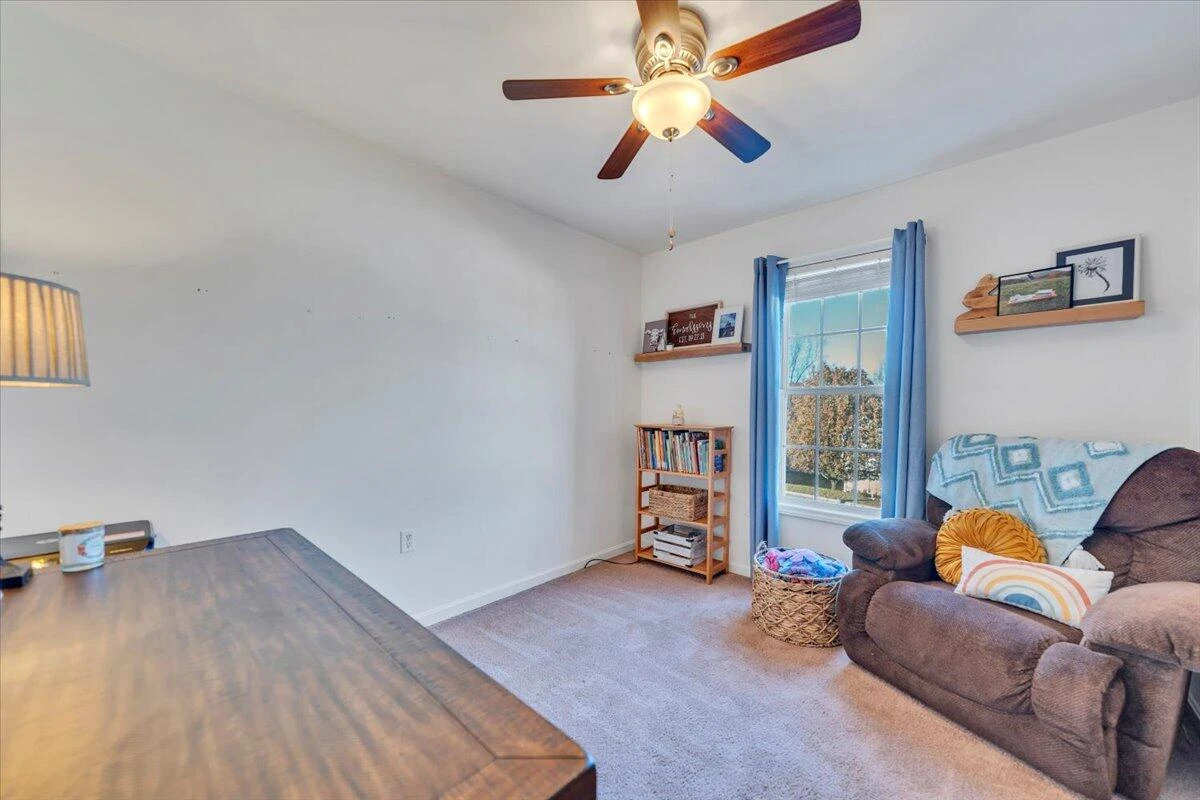 232 Eugene DR NW - Photo 23