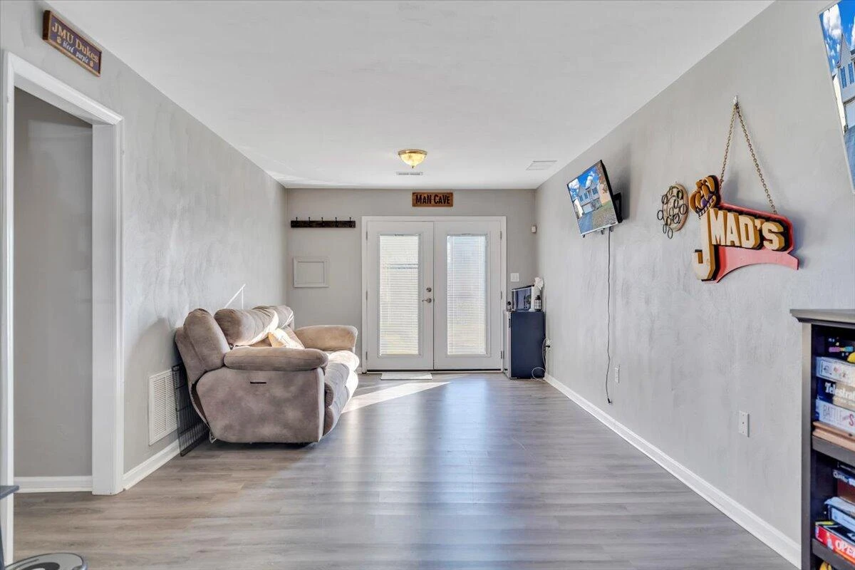 232 Eugene DR NW - Photo 26
