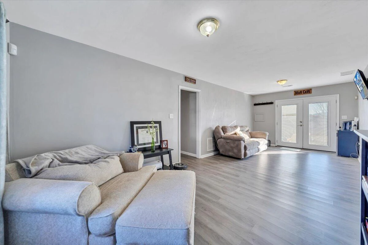 232 Eugene DR NW - Photo 27