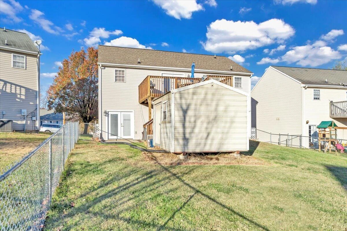 232 Eugene DR NW - Photo 36