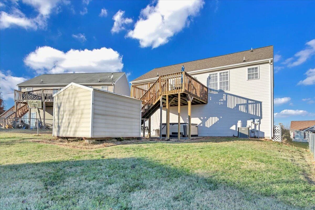 232 Eugene DR NW - Photo 37