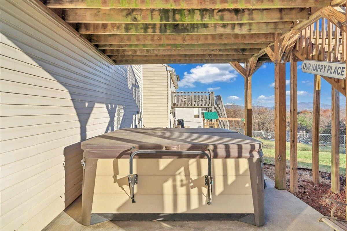 232 Eugene DR NW - Photo 41