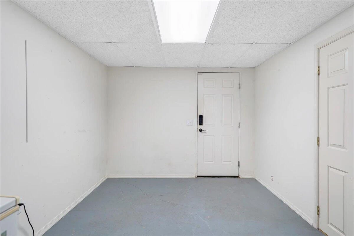 4715 Ivy Green CT - Photo 33