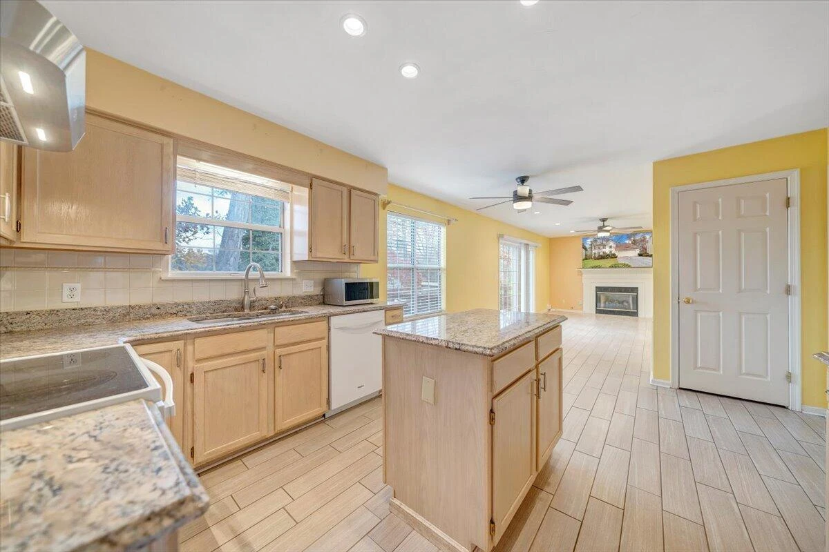 4715 Ivy Green CT - Photo 7