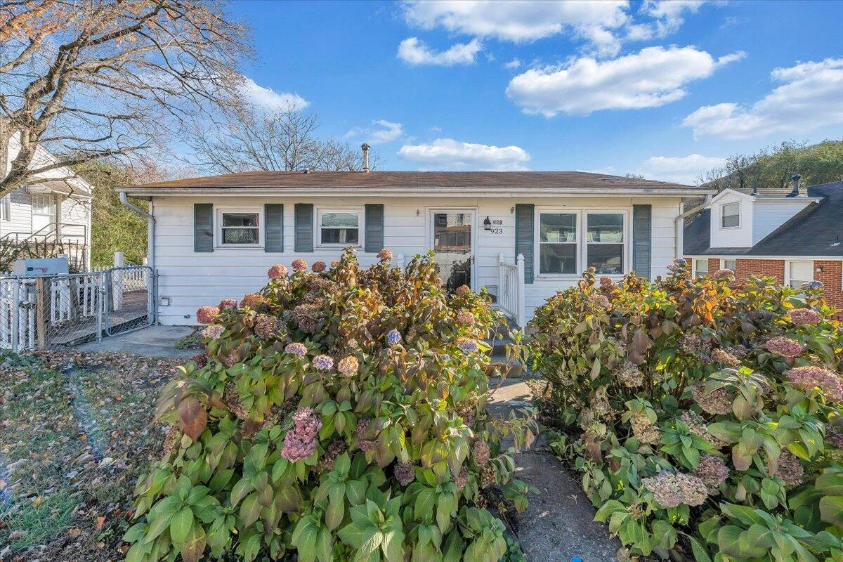 923 Morehead AVE SE - Photo 26