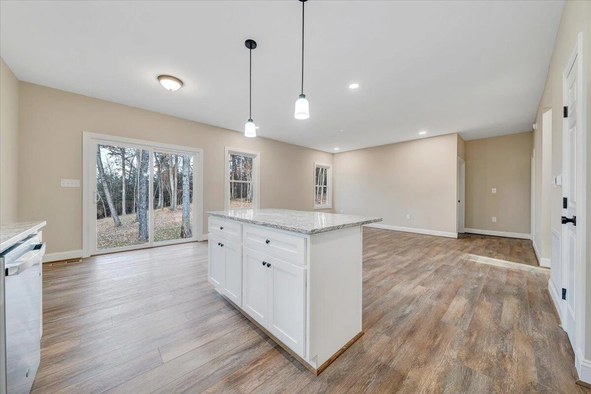 722 Belle Isle DR - Photo 11