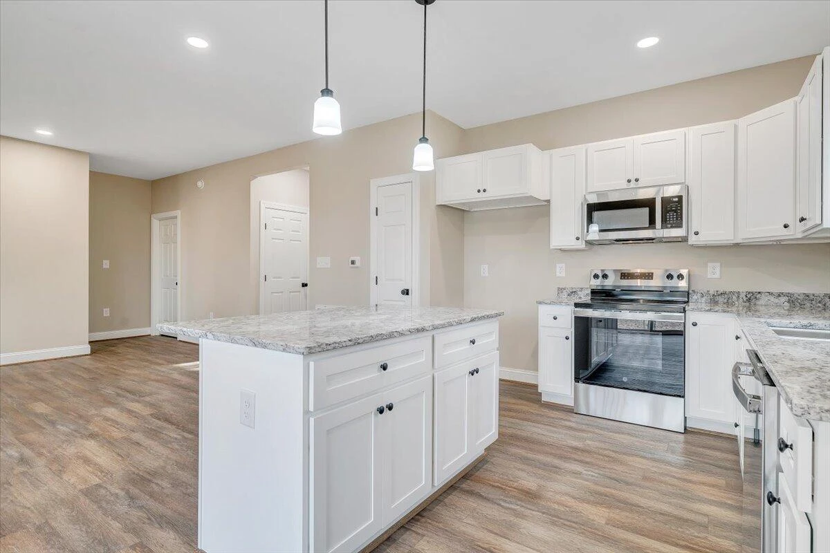 722 Belle Isle DR - Photo 13