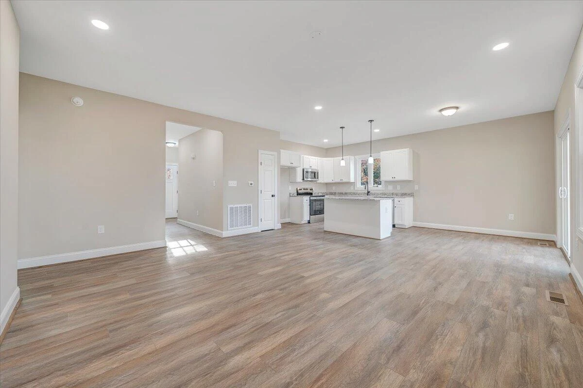 722 Belle Isle DR - Photo 7