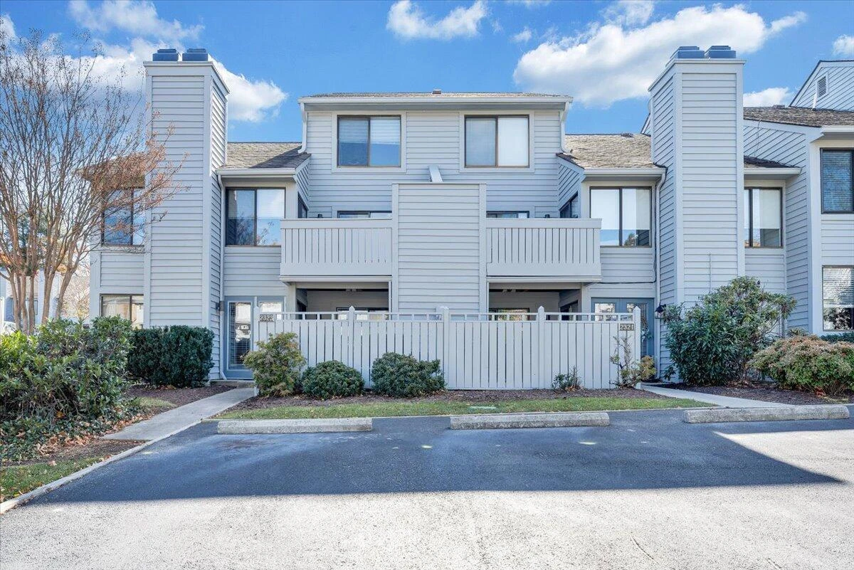 2323 Wood Gate LN