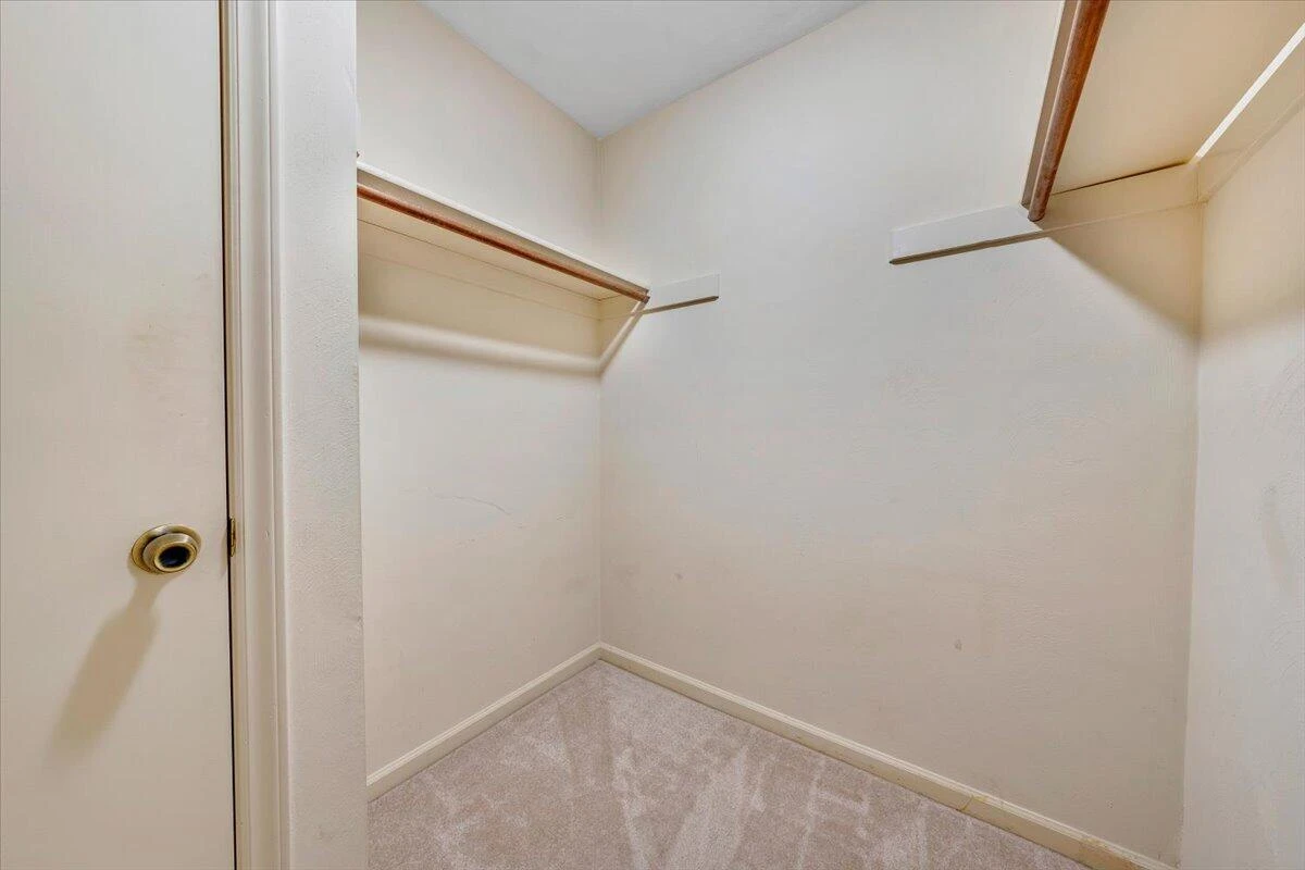 2323 Wood Gate LN - Photo 15