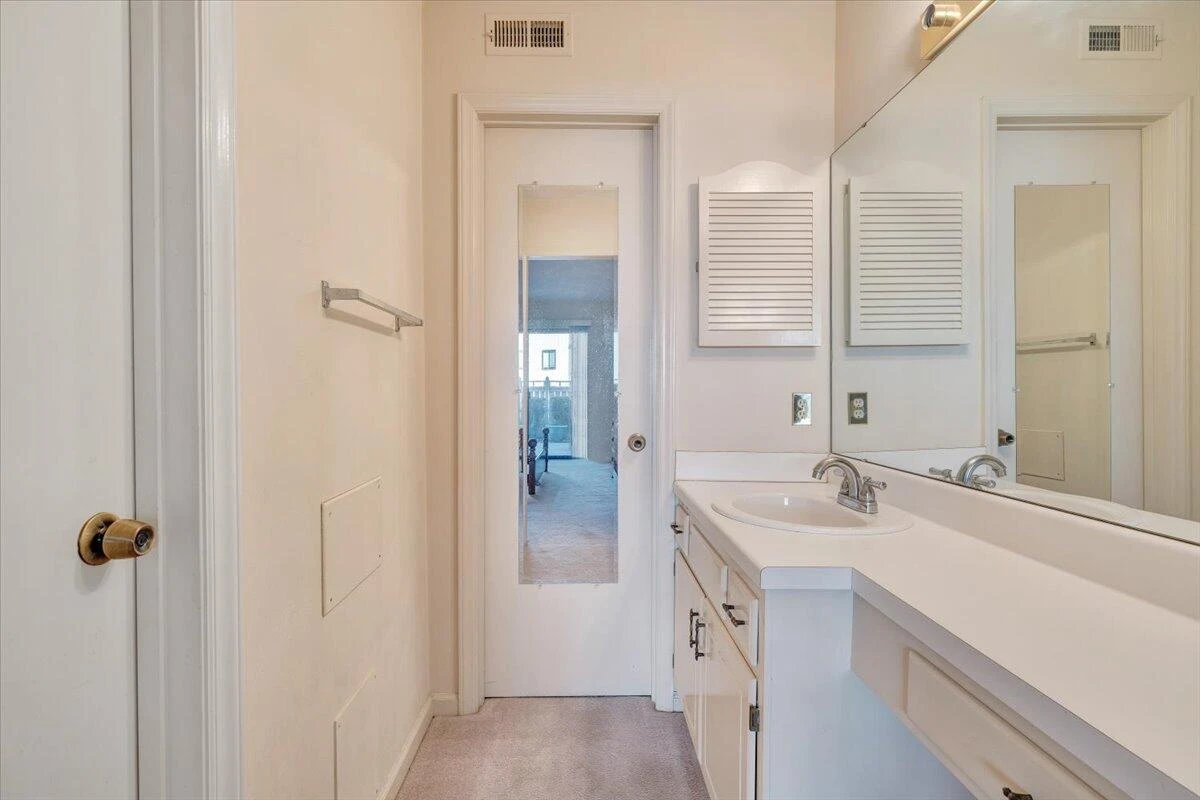2323 Wood Gate LN - Photo 17