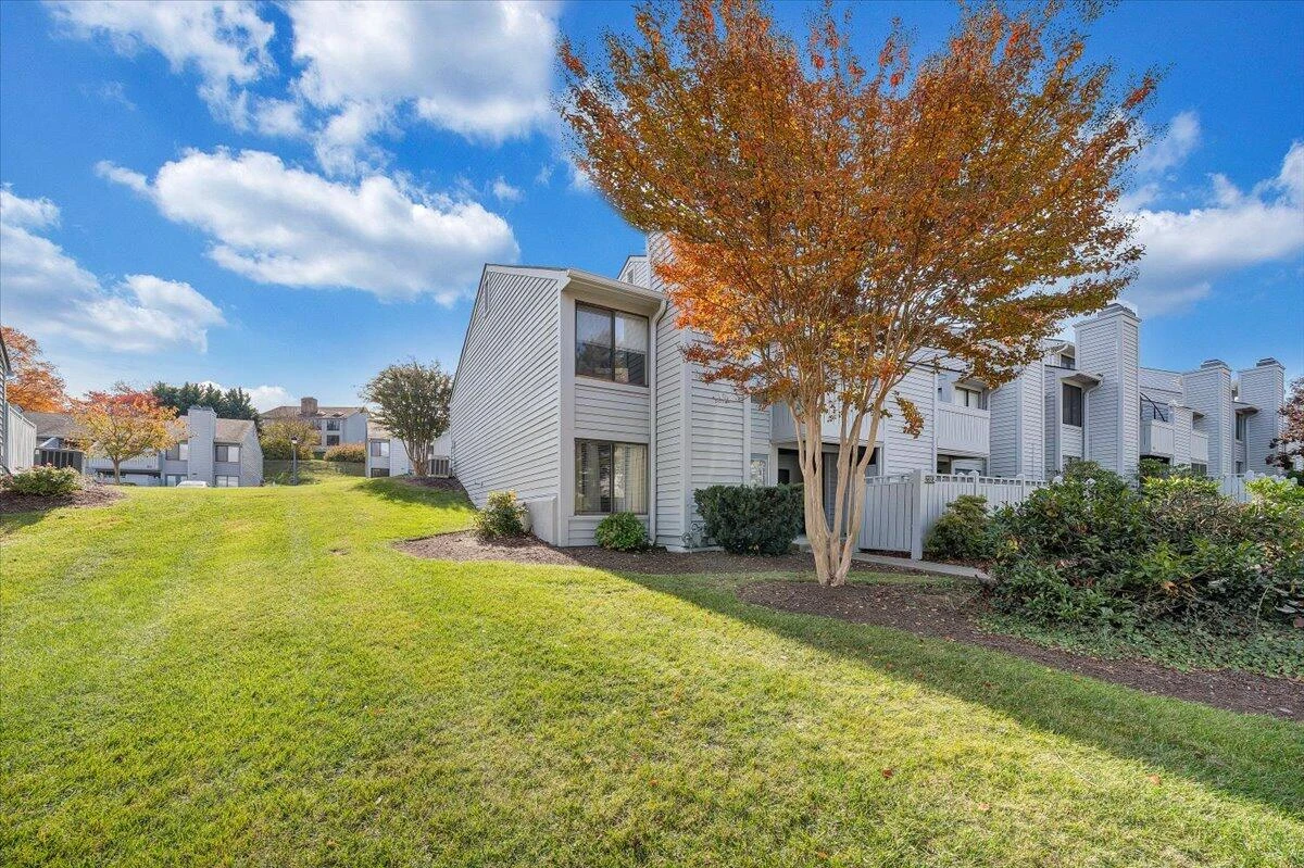 2323 Wood Gate LN - Photo 23